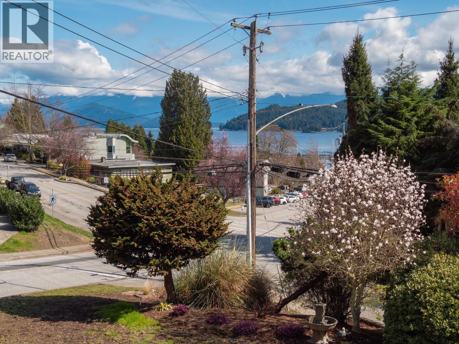 749 Winn Road, Gibsons, British Columbia  V0N 1V0 - Photo 28 - R3108316