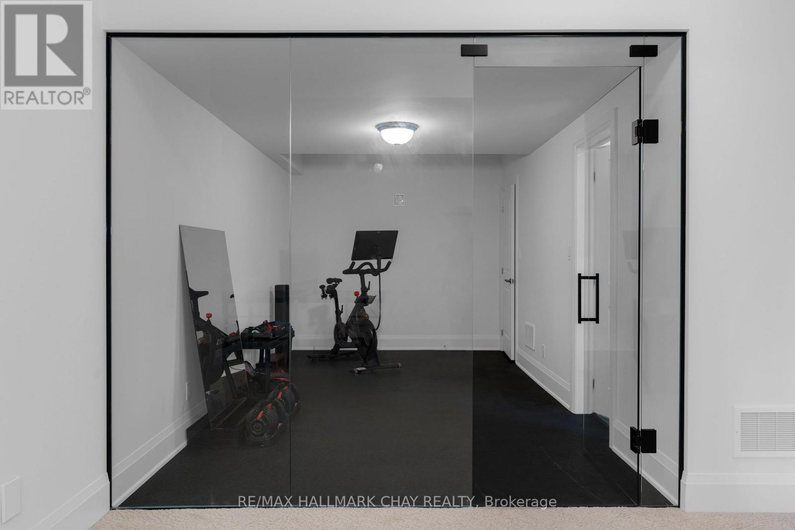 72 Georgian Grande Drive, Oro-Medonte, Ontario L0K 1E0 - Photo 38 - S12477783