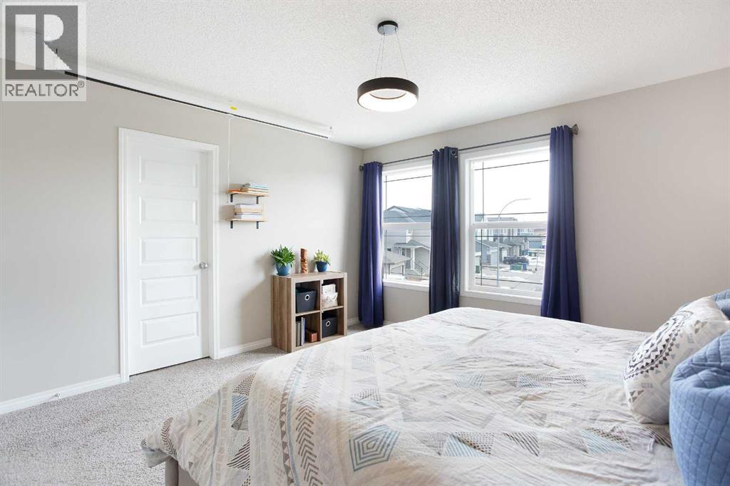 63 Heritage Court, Cochrane, Alberta  T4C 2N5 - Photo 17 - A2288398