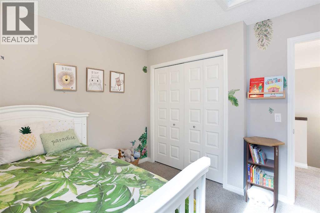 63 Heritage Court, Cochrane, Alberta  T4C 2N5 - Photo 24 - A2288398