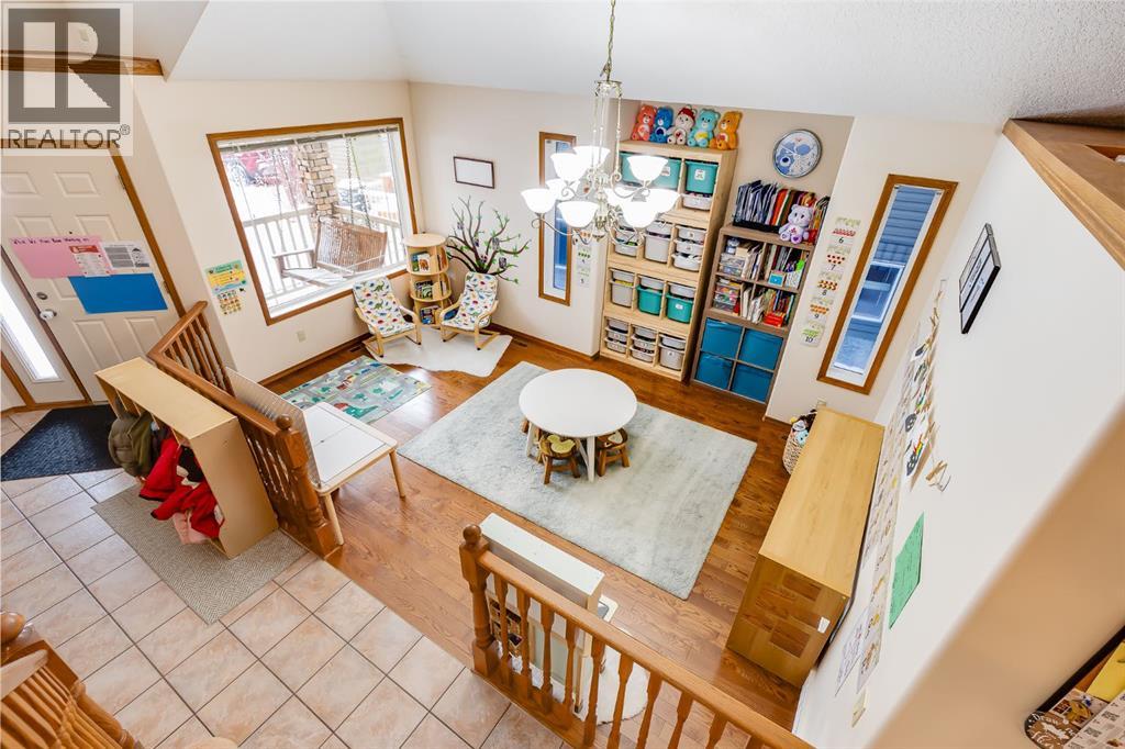 45 Thornfield Close Se, Airdrie, Alberta  T4A 2K7 - Photo 12 - A2293289