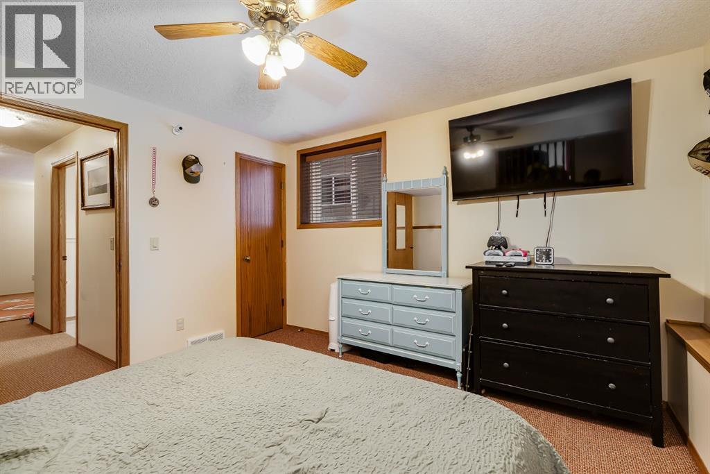 45 Thornfield Close Se, Airdrie, Alberta  T4A 2K7 - Photo 25 - A2293289