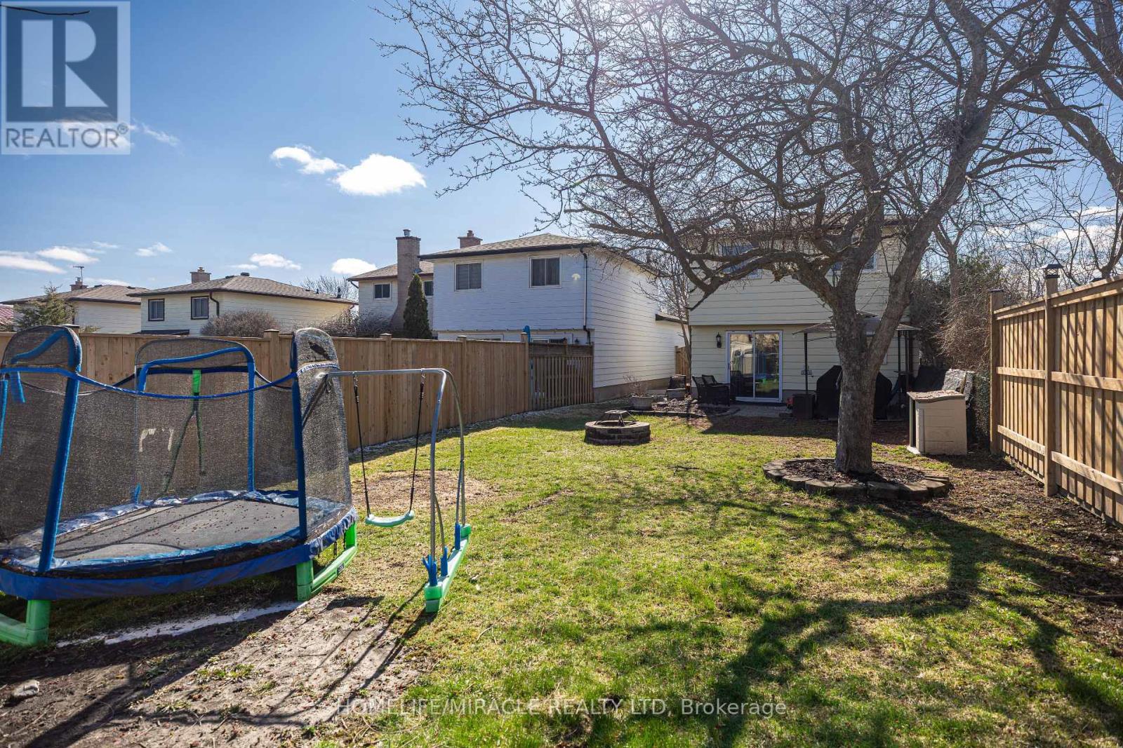 567 Ferndale Court, London South, Ontario  N6C 5C2 - Photo 6 - X12968278