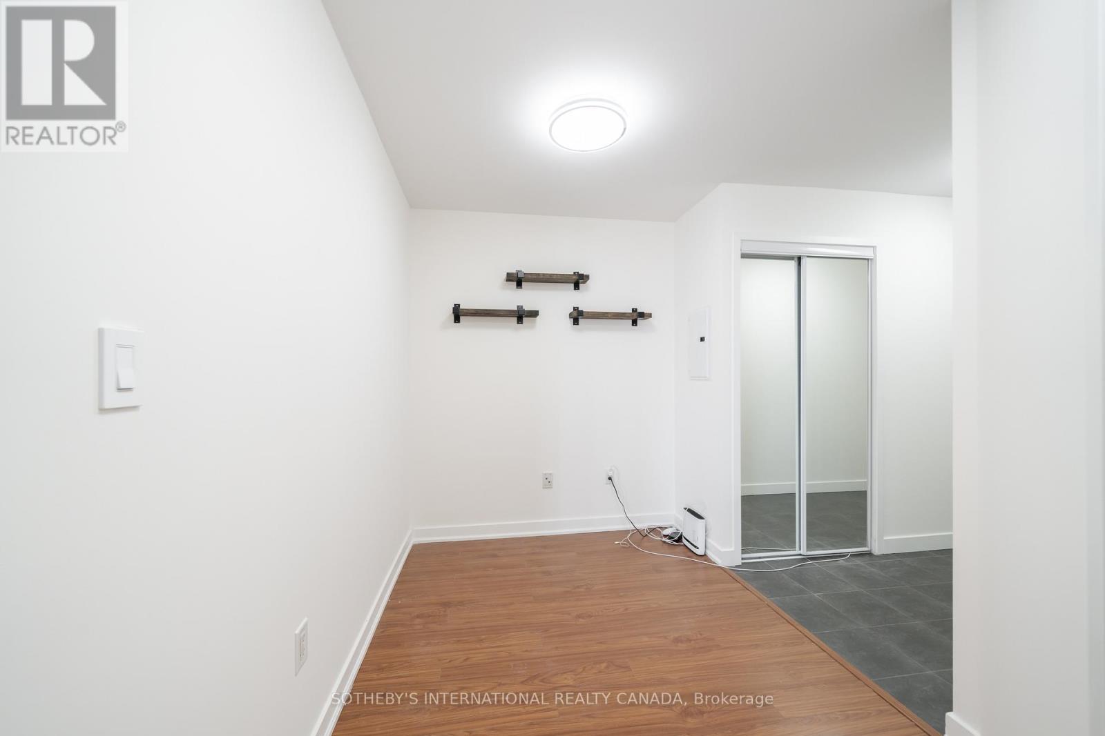 2110 - 11 Brunel Court, Toronto, Ontario  M5V 3Y3 - Photo 11 - C12970698