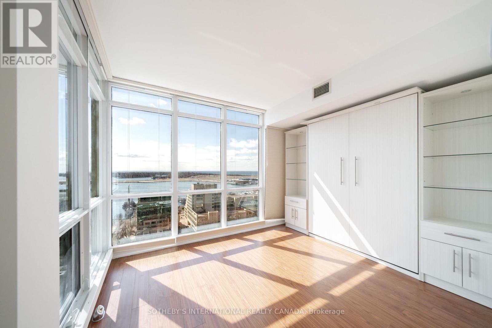 2110 - 11 Brunel Court, Toronto, Ontario  M5V 3Y3 - Photo 13 - C12970698