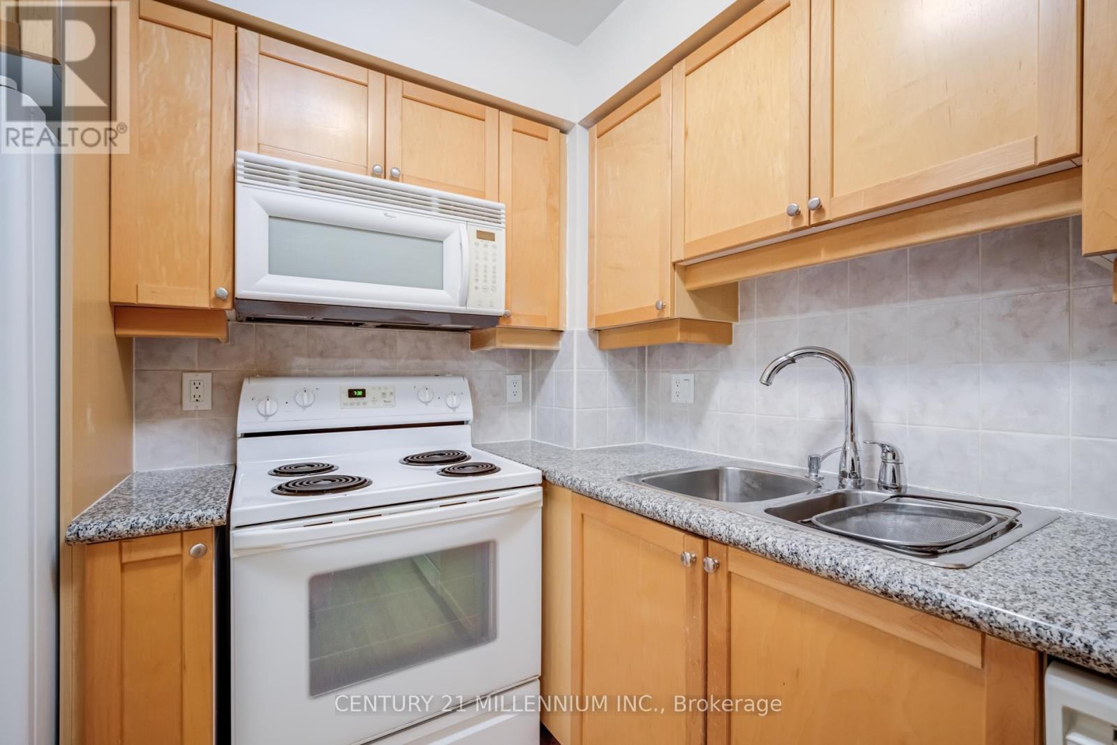 1215 - 80 Harrison Garden Boulevard, Toronto, Ontario  M2N 7E3 - Photo 18 - C12970714