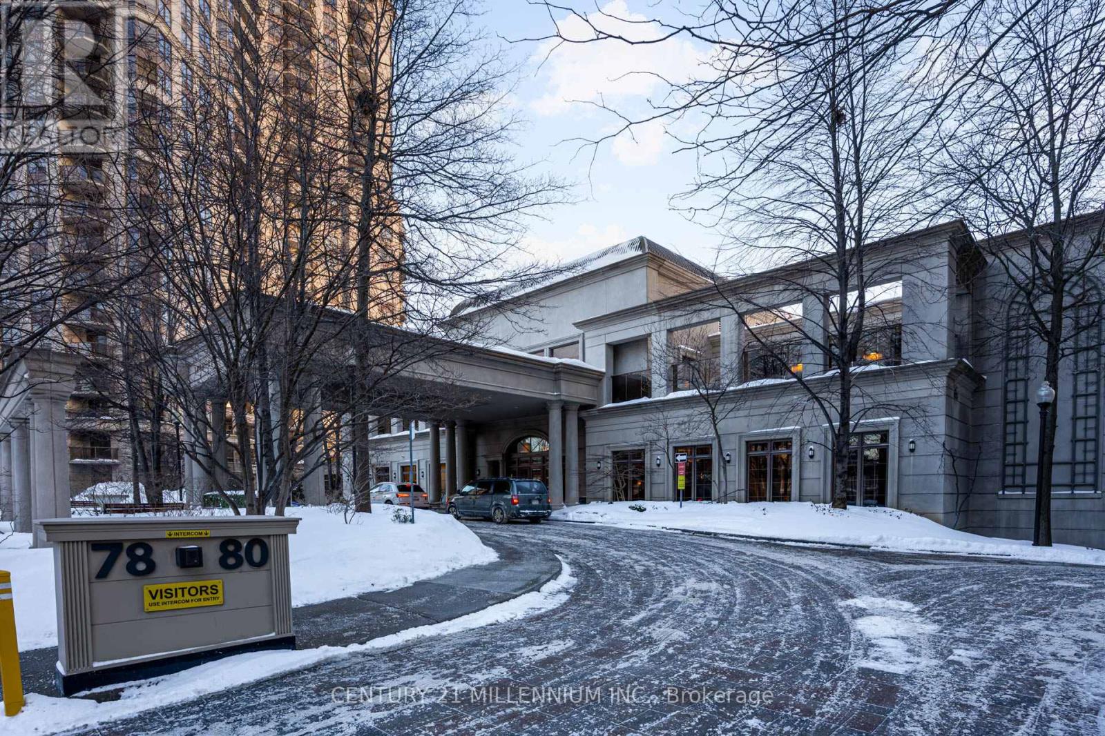 1215 - 80 Harrison Garden Boulevard, Toronto, Ontario  M2N 7E3 - Photo 2 - C12970714