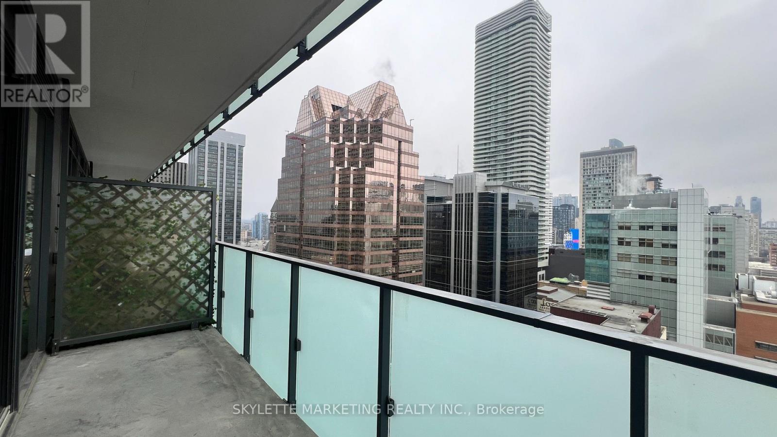 2213 - 25 Richmond Street E, Toronto, Ontario  M5C 0A6 - Photo 17 - C12970804