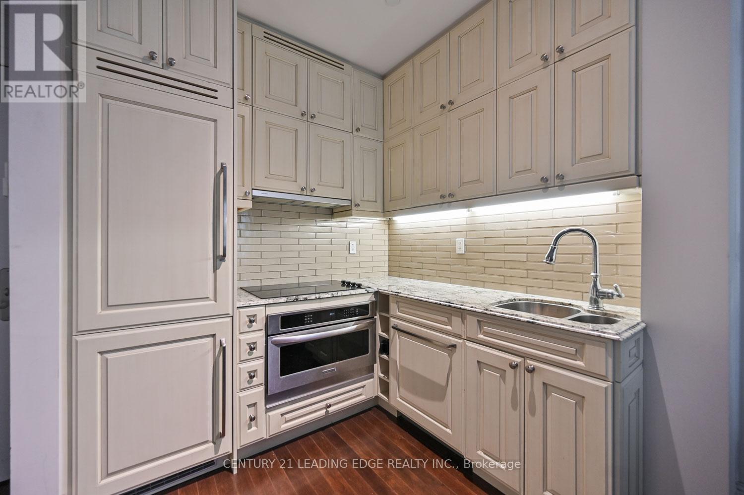 343 - 22 Leader Lane, Toronto, Ontario  M5E 1S5 - Photo 10 - C12970820