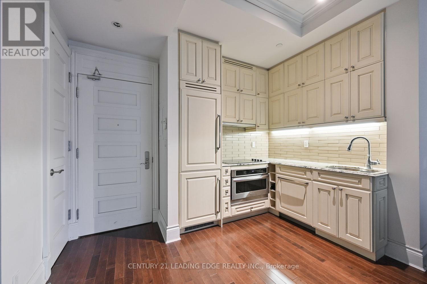 343 - 22 Leader Lane, Toronto, Ontario  M5E 1S5 - Photo 7 - C12970820