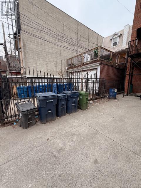 995 Bloor Street W, Toronto, Ontario  M6H 1M1 - Photo 28 - C12970846