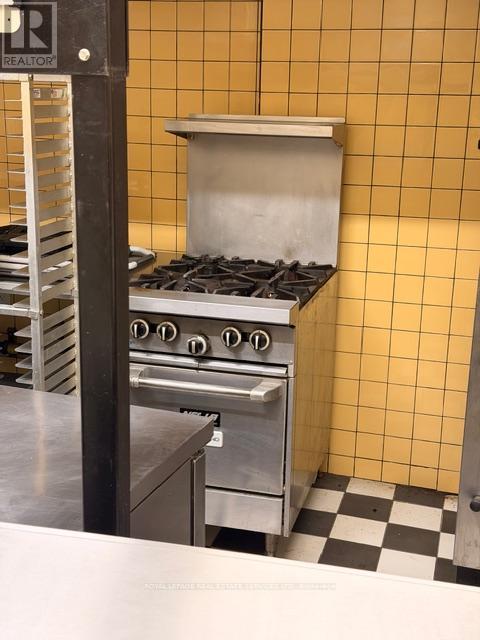 995 Bloor Street W, Toronto, Ontario  M6H 1M1 - Photo 32 - C12970846