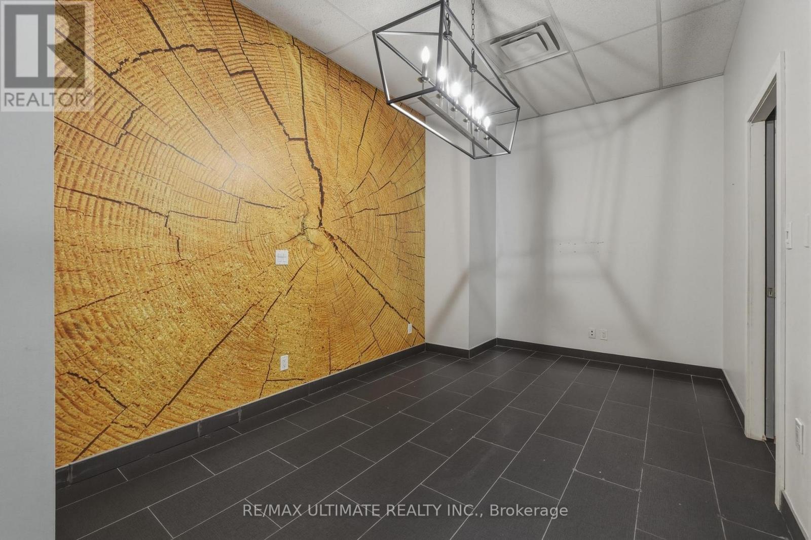 968 College Street, Toronto, Ontario  M5H 1A5 - Photo 12 - C12970848