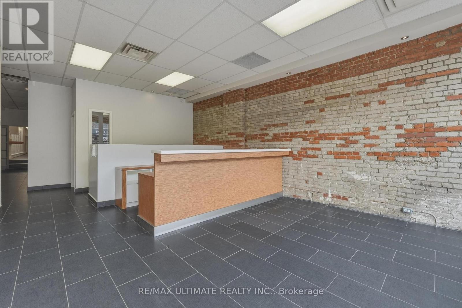 968 College Street, Toronto, Ontario  M5H 1A5 - Photo 6 - C12970848