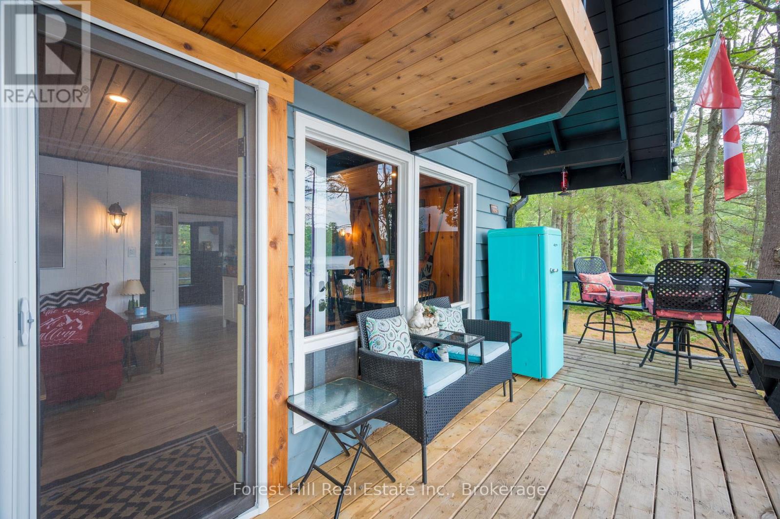 1099 Bracken Trail, Minden Hills, Ontario  K0M 2L1 - Photo 5 - X12920734