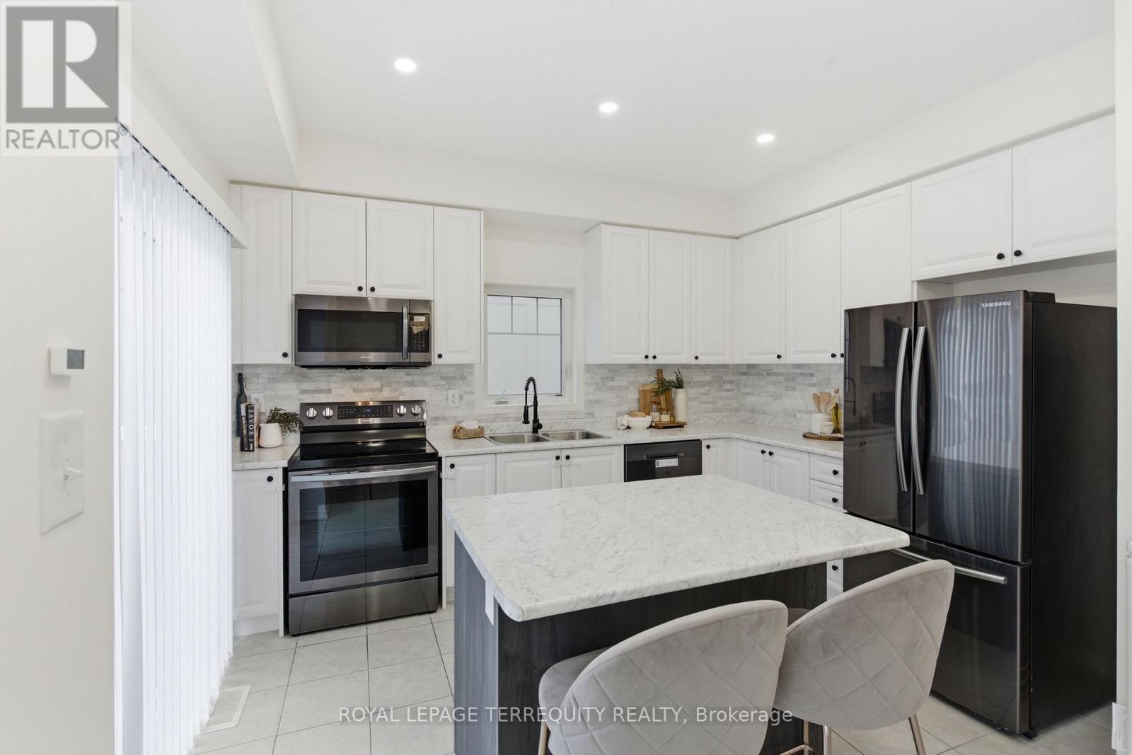 89 Ainley Road, Ajax, Ontario  L1Z 0S9 - Photo 17 - E12970722