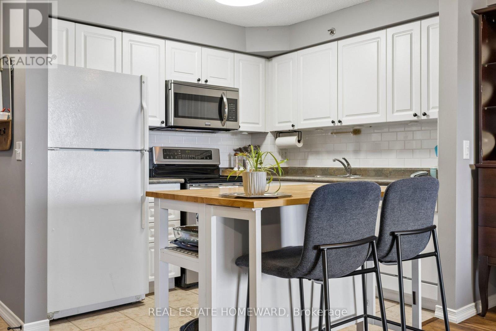 401 - 684 Warden Avenue, Toronto, Ontario  M1L 4W4 - Photo 12 - E12970754