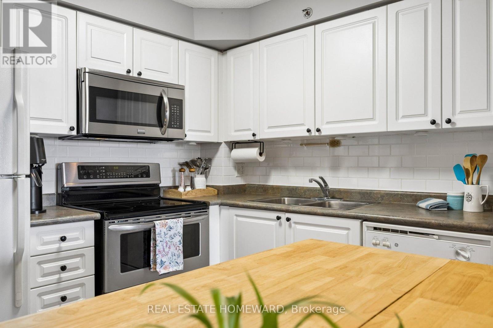 401 - 684 Warden Avenue, Toronto, Ontario  M1L 4W4 - Photo 15 - E12970754