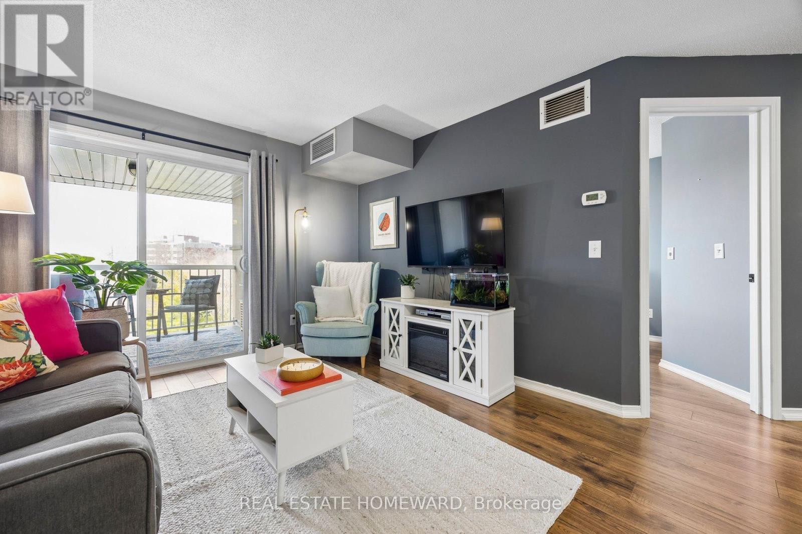 401 - 684 Warden Avenue, Toronto, Ontario  M1L 4W4 - Photo 7 - E12970754