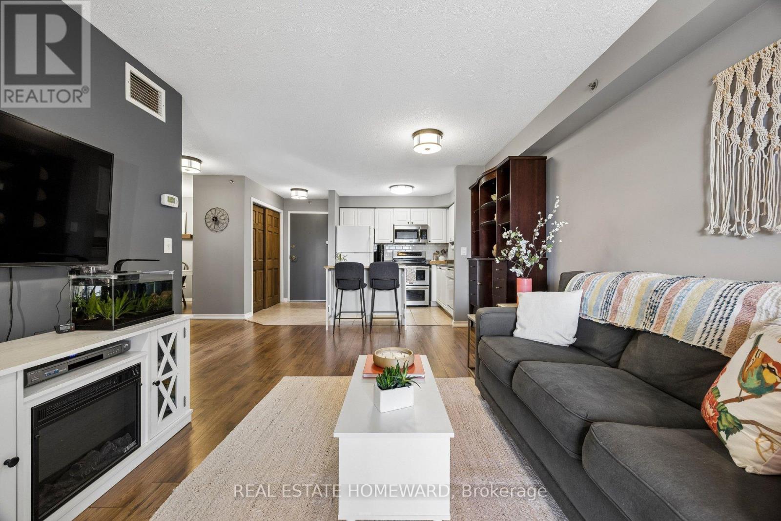 401 - 684 Warden Avenue, Toronto, Ontario  M1L 4W4 - Photo 9 - E12970754