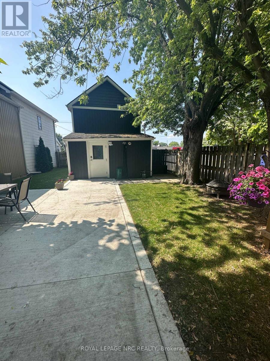 10 Thorold Road, Welland, Ontario  L3C 3T2 - Photo 22 - X12965398