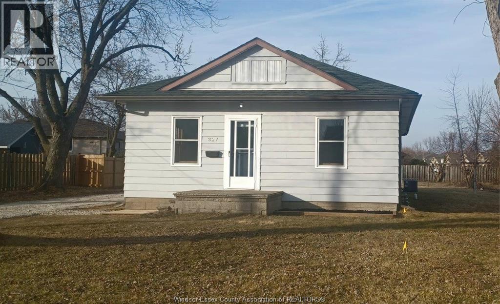 MLS# 26007439: 327 BOUFFARD, LaSalle, Canada