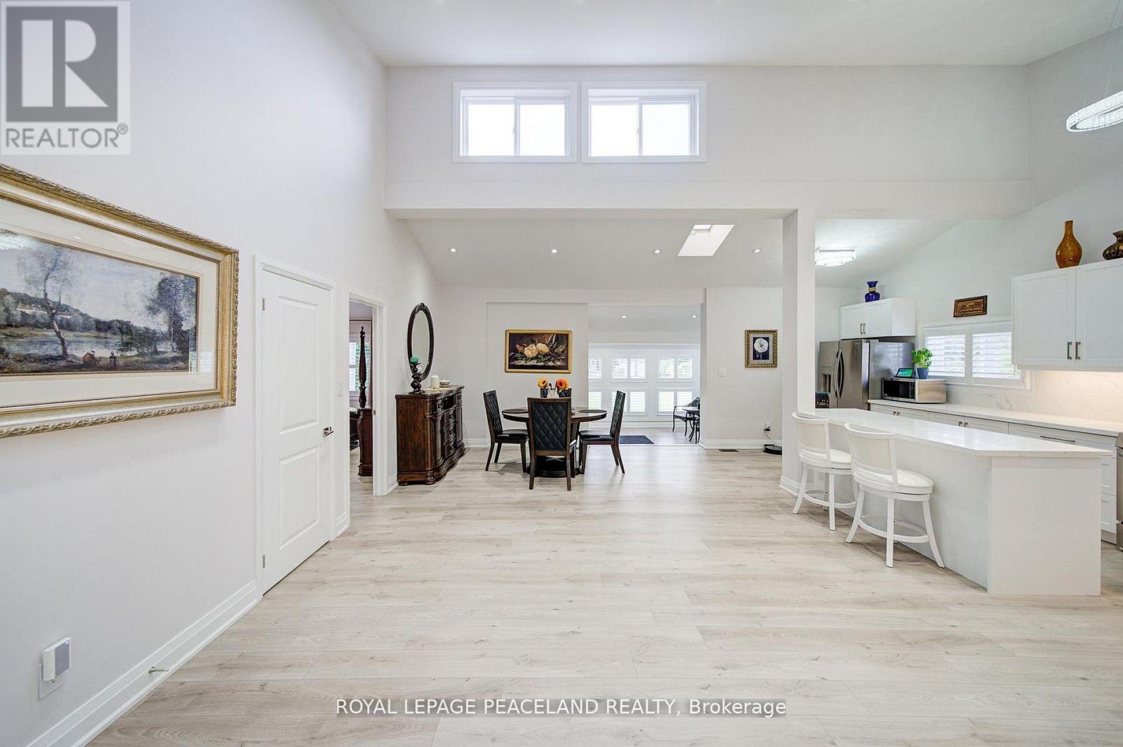 38 Lakeview Avenue, Whitchurch-Stouffville, Ontario  L4A 2H1 - Photo 10 - N12970694