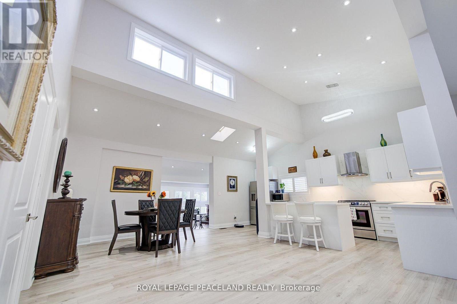 38 Lakeview Avenue, Whitchurch-Stouffville, Ontario  L4A 2H1 - Photo 25 - N12970694