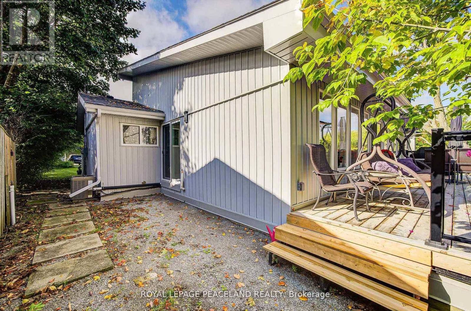 38 Lakeview Avenue, Whitchurch-Stouffville, Ontario  L4A 2H1 - Photo 41 - N12970694