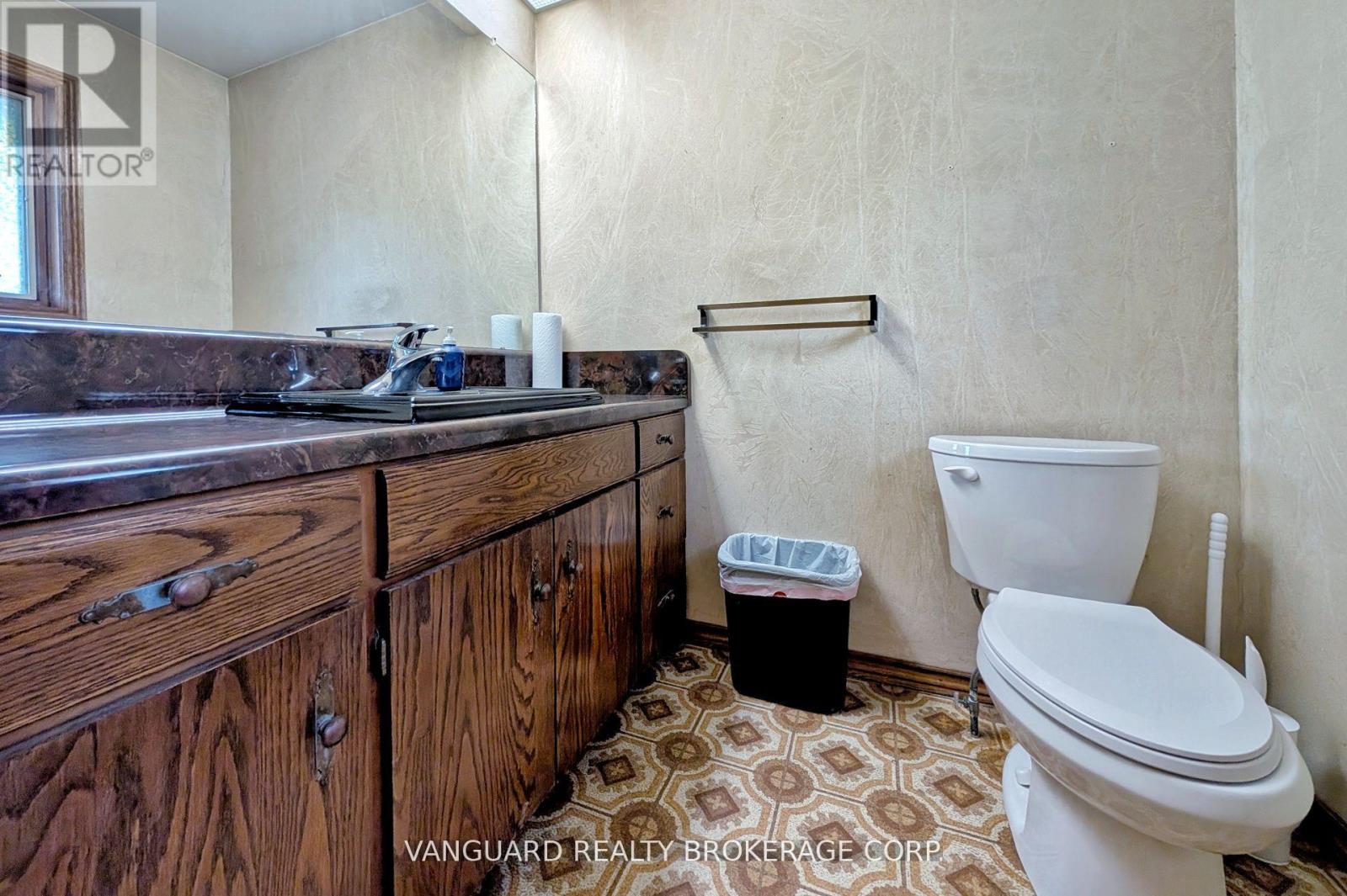 7370 Martin Grove Road, Vaughan, Ontario  L4L 1A5 - Photo 15 - N12970776