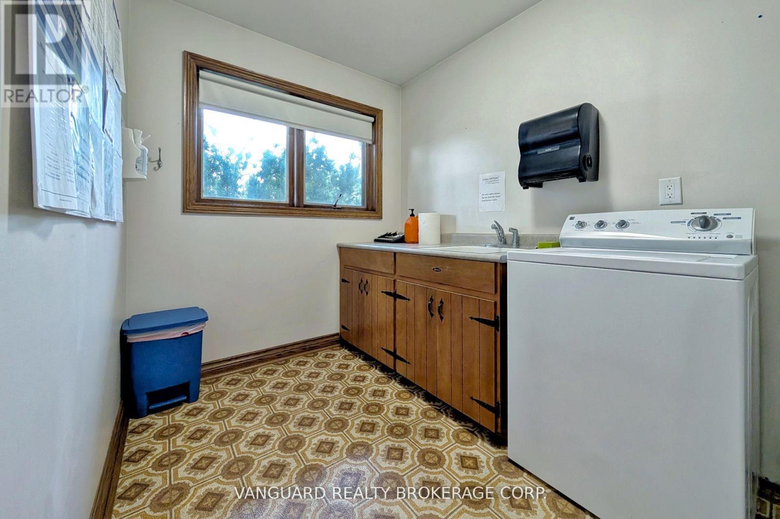 7370 Martin Grove Road, Vaughan, Ontario  L4L 1A5 - Photo 16 - N12970776