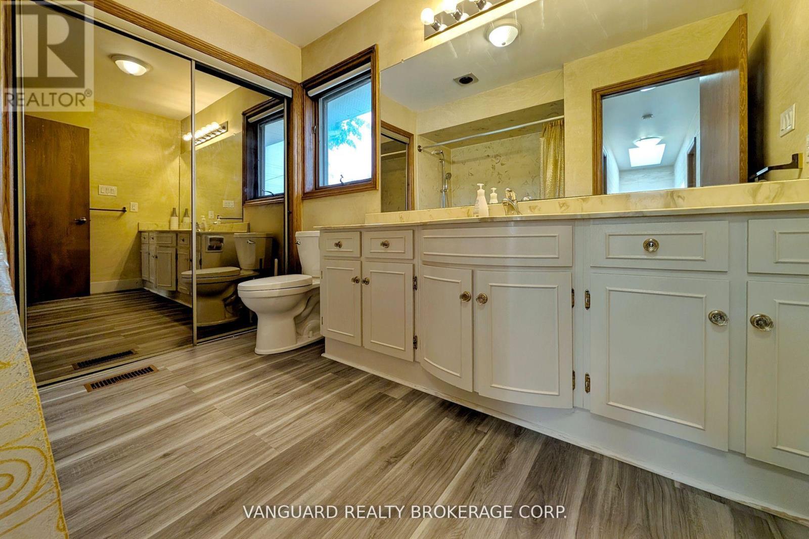 7370 Martin Grove Road, Vaughan, Ontario  L4L 1A5 - Photo 25 - N12970776