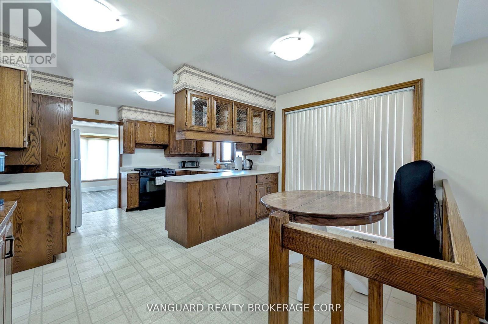 7370 Martin Grove Road, Vaughan, Ontario  L4L 1A5 - Photo 41 - N12970776