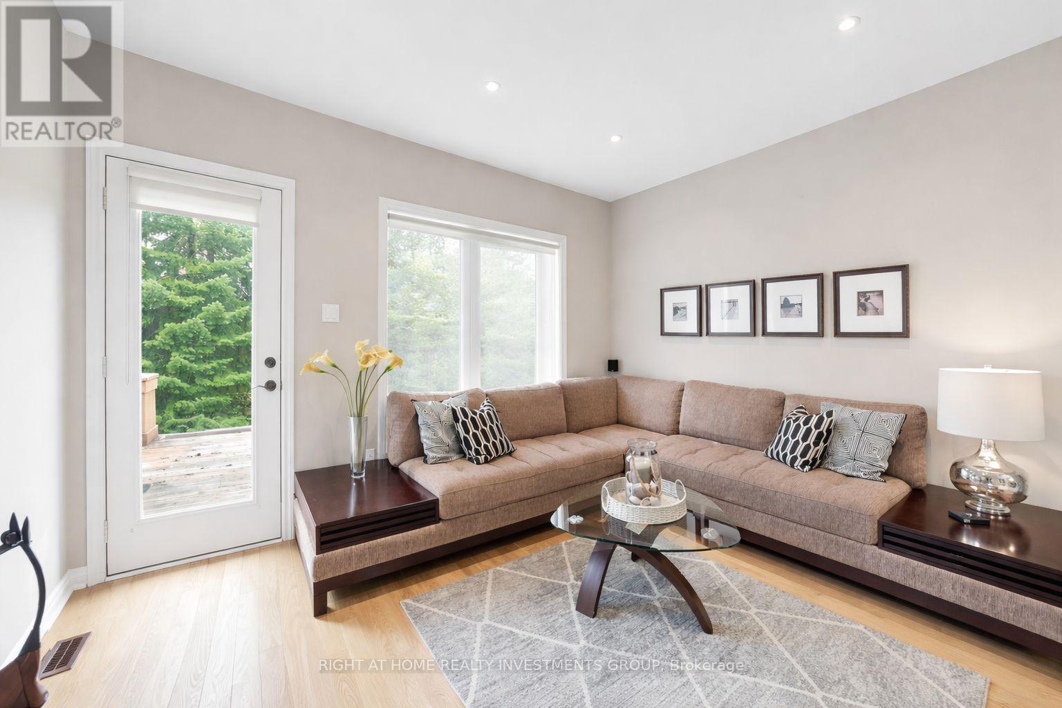 48 Idyllwood Avenue, Richmond Hill, Ontario L4S 2P3 - Photo 17 - N12970796