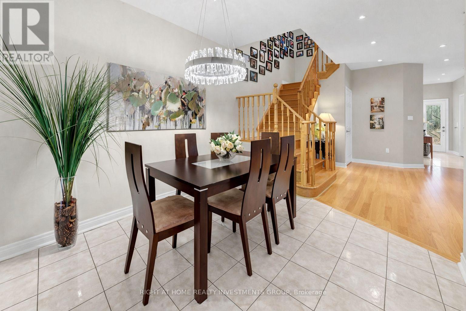 48 Idyllwood Avenue, Richmond Hill, Ontario L4S 2P3 - Photo 9 - N12970796