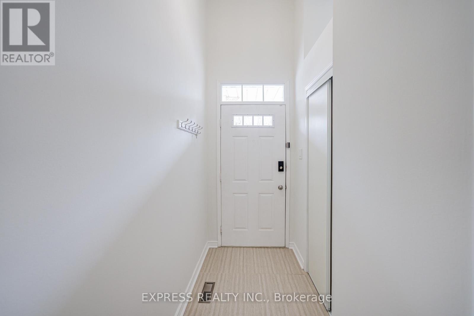 42 Charlotte Angliss Road, Markham, Ontario  L3P 7W6 - Photo 11 - N12970808