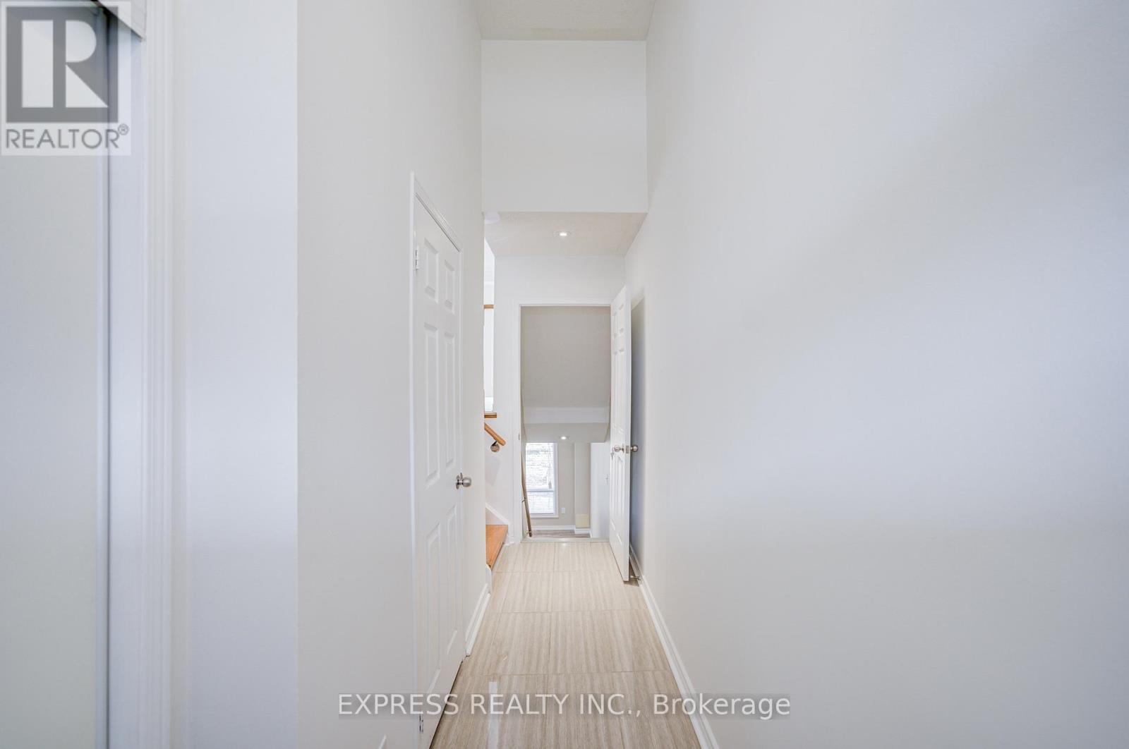 42 Charlotte Angliss Road, Markham, Ontario  L3P 7W6 - Photo 12 - N12970808