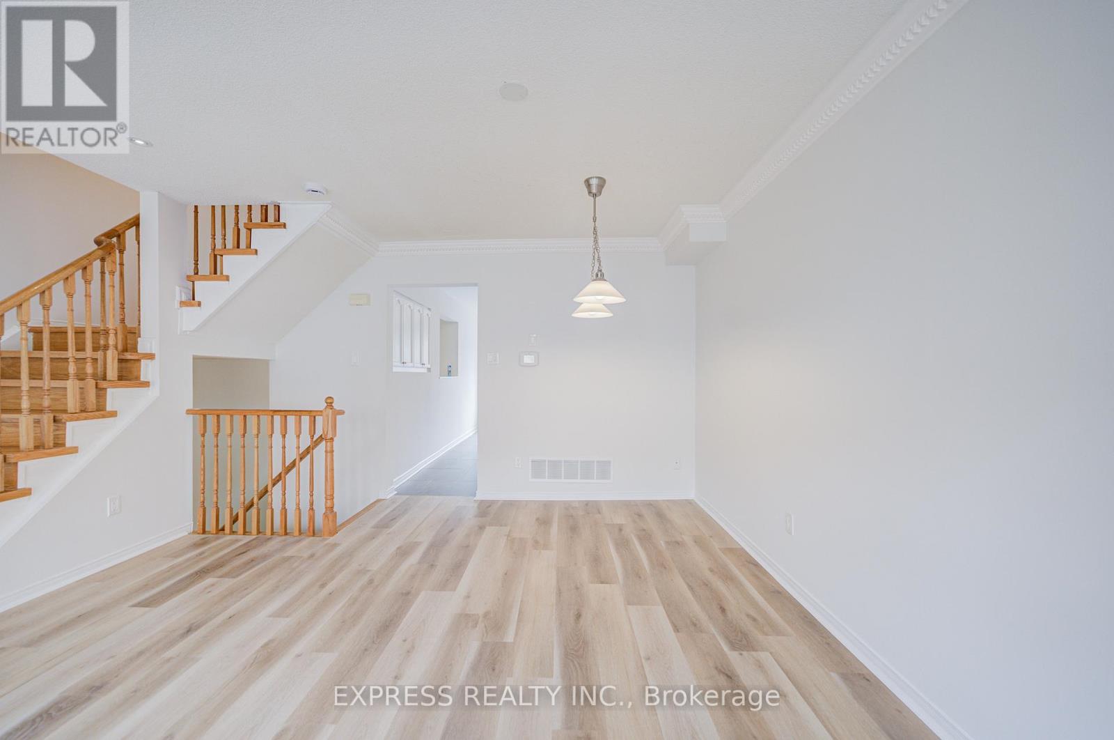 42 Charlotte Angliss Road, Markham, Ontario  L3P 7W6 - Photo 15 - N12970808