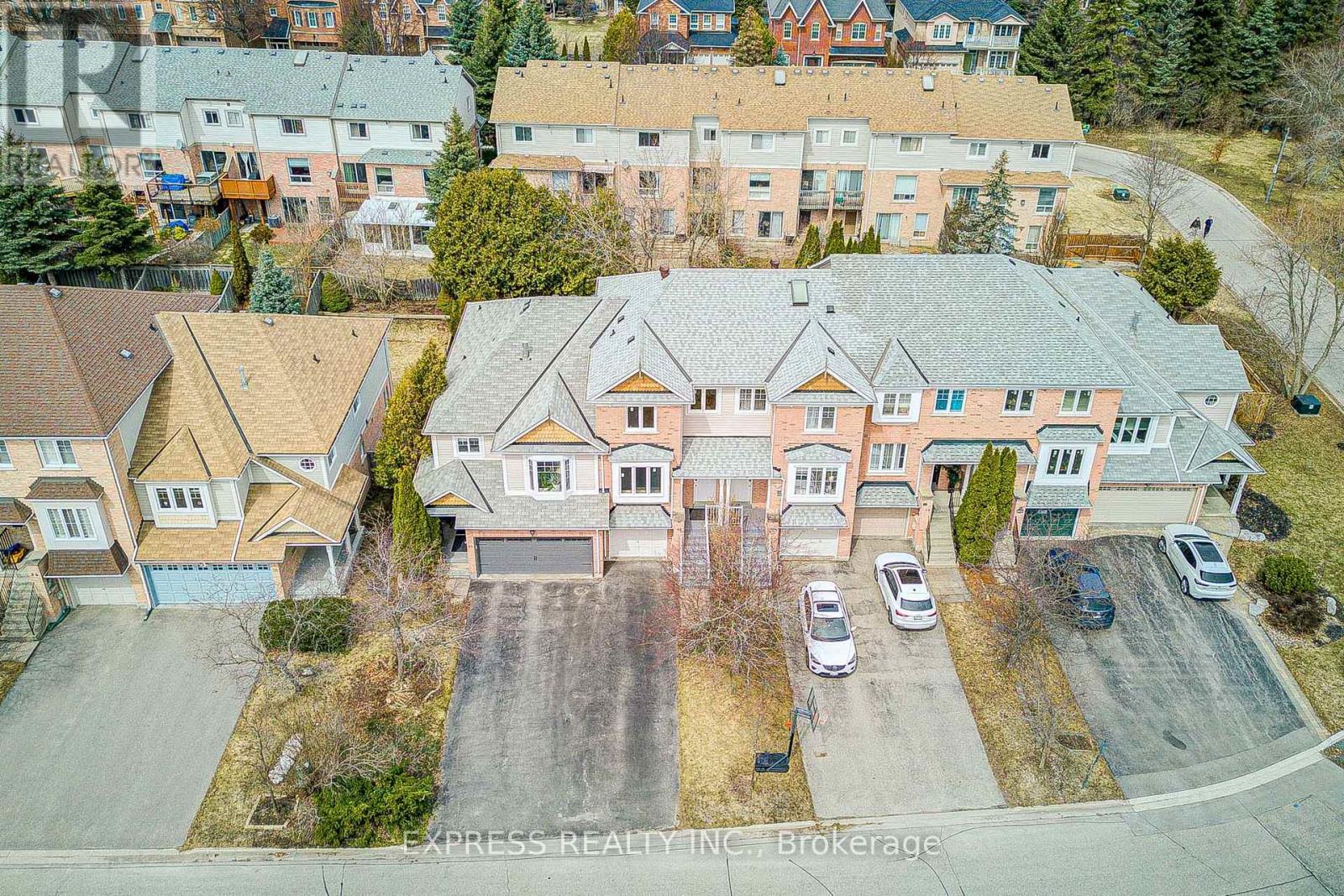 42 Charlotte Angliss Road, Markham, Ontario  L3P 7W6 - Photo 7 - N12970808
