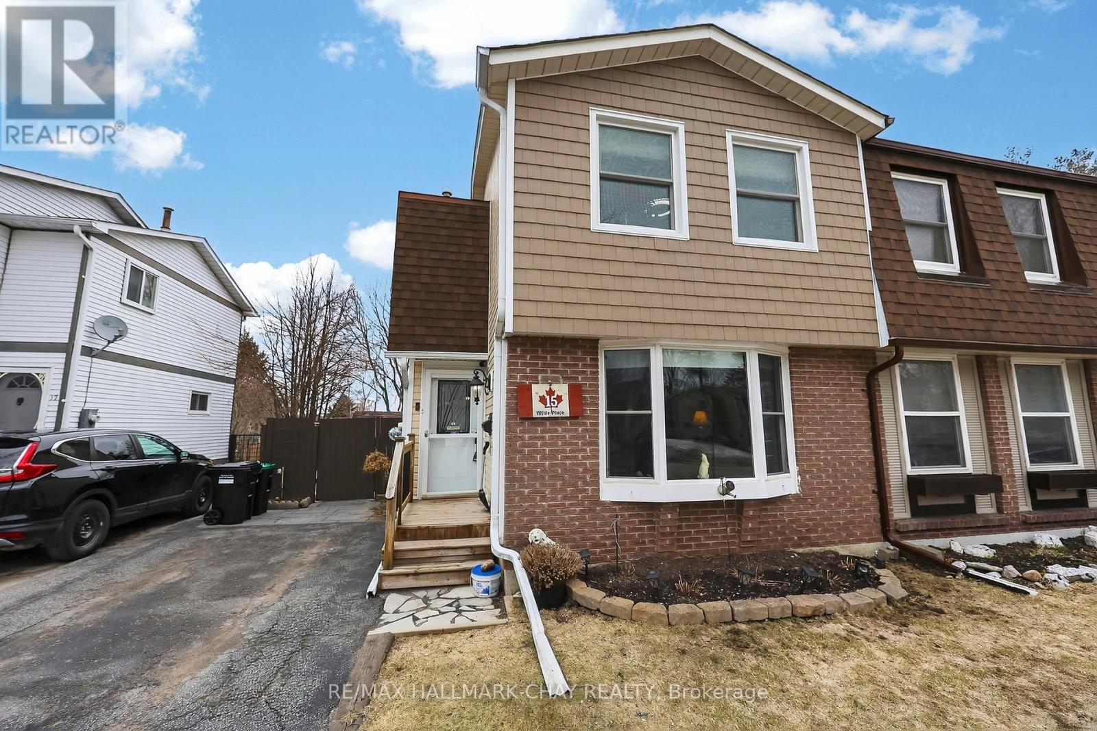 15 Wilde Place, Barrie (Letitia Heights), Ontario  L4N 4W6 - Photo 5 - S12970802