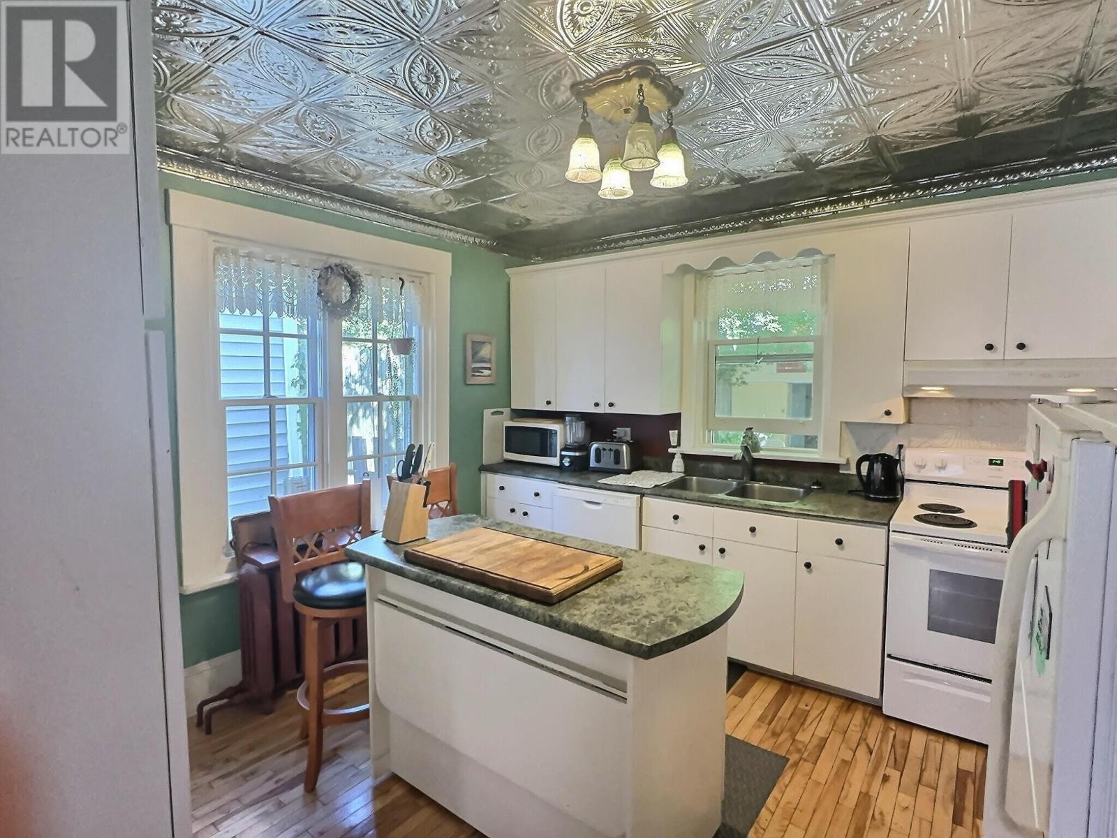 206 Sydney Street, Charlottetown, Prince Edward Island  C1A 1G8 - Photo 11 - 202606623