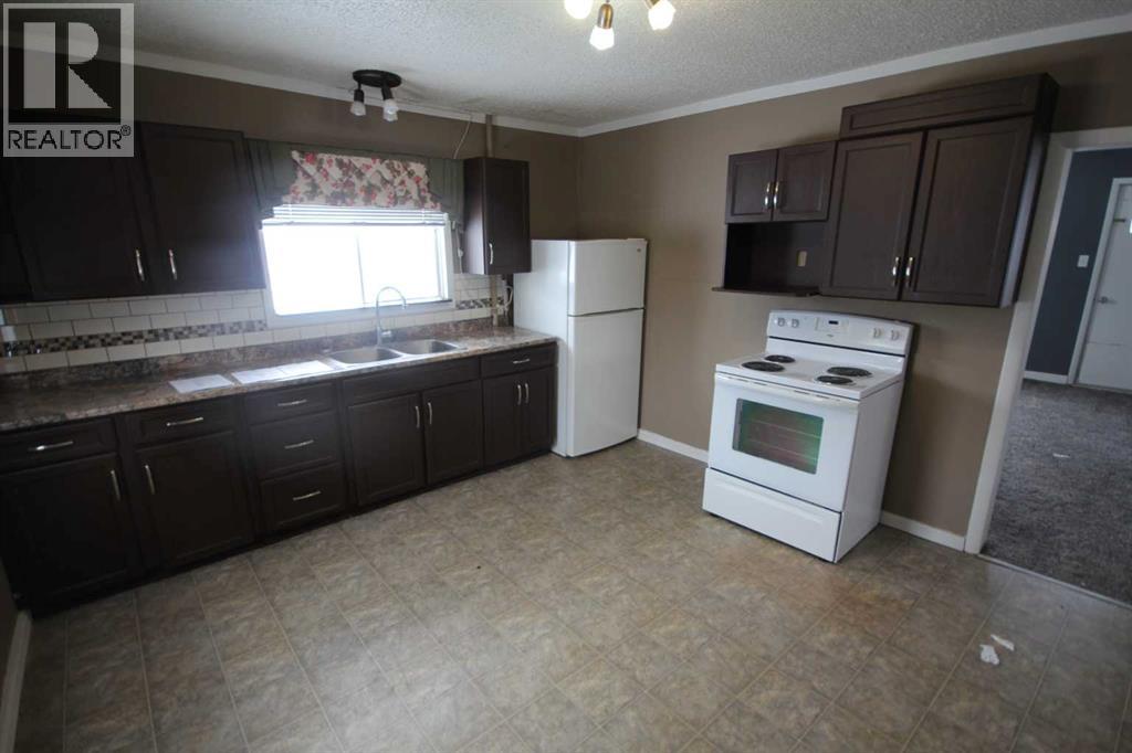 4709 46 Street, Sylvan Lake, Alberta  T4S 1G6 - Photo 4 - A2292610