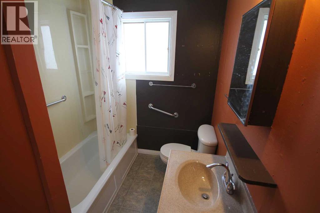 4709 46 Street, Sylvan Lake, Alberta  T4S 1G6 - Photo 7 - A2292610