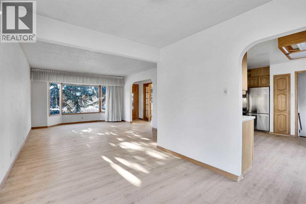 1956 Kelwood Drive Sw, Calgary, Alberta  T3E 3Z3 - Photo 11 - A2275340