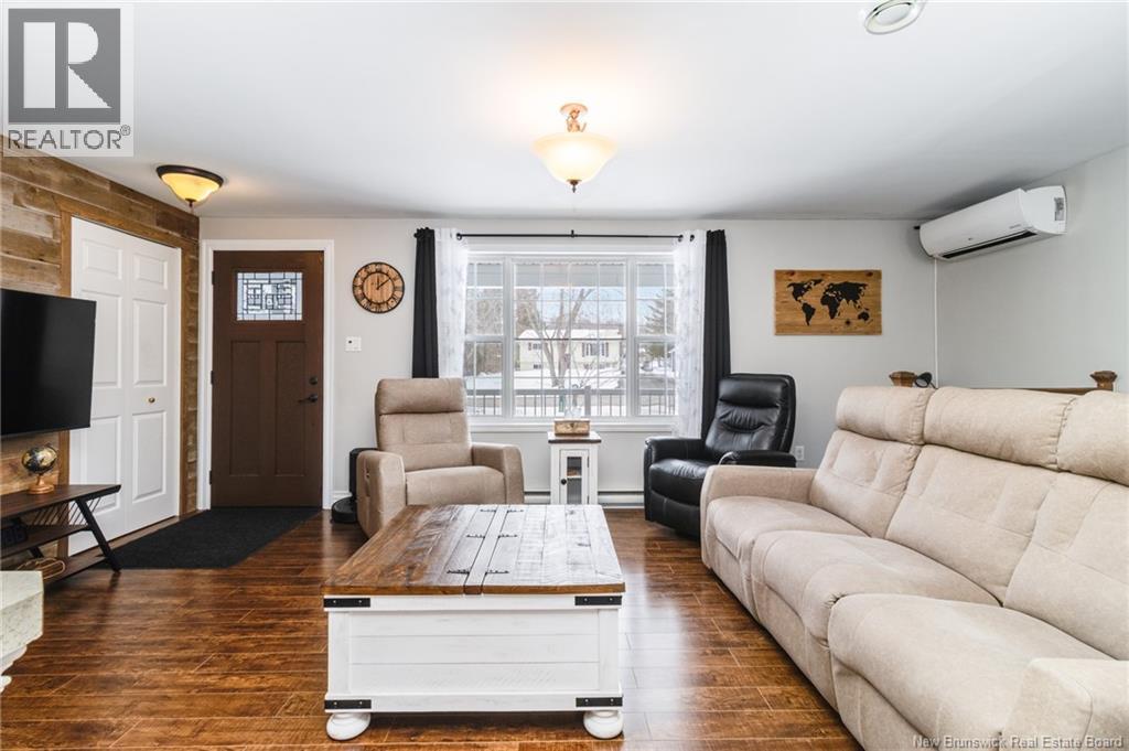 4a Mclean Avenue, Oromocto, New Brunswick  E2V 3N5 - Photo 3 - NB135228