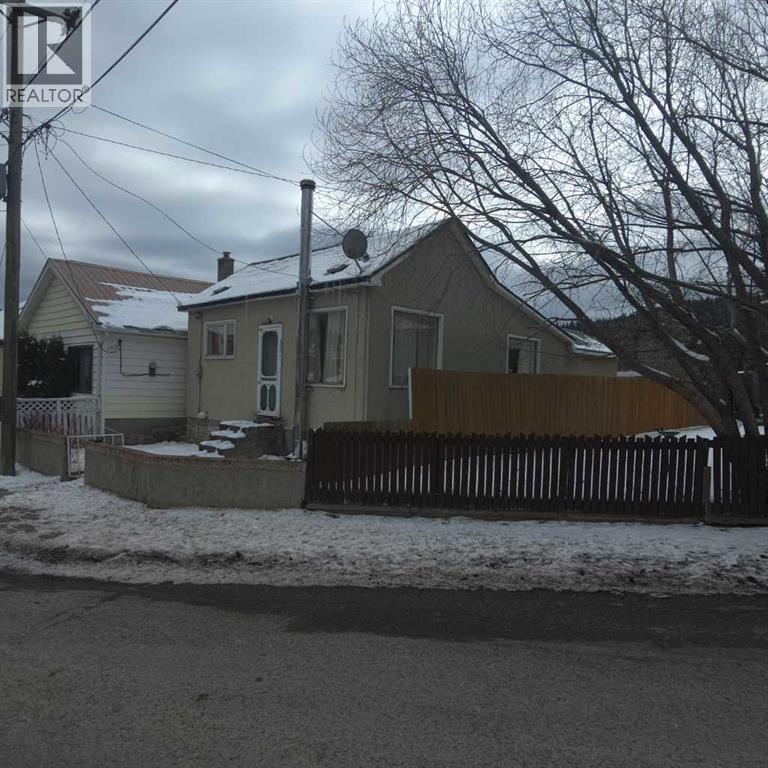 6710 17 Avenue, Coleman, Alberta