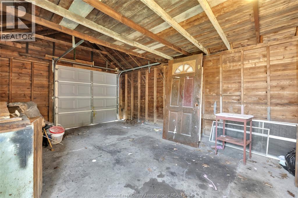 884 Moy, Windsor, Ontario N9A 2N8 - Photo 36 - 26007122