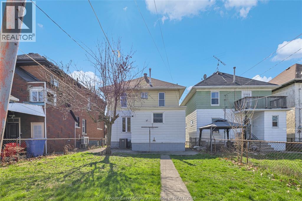 884 Moy, Windsor, Ontario N9A 2N8 - Photo 35 - 26007122