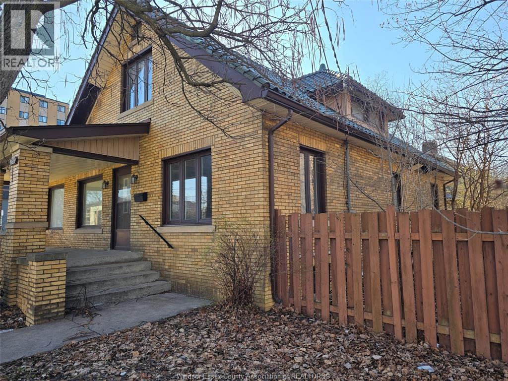 2311 University Avenue, Windsor, Ontario  N9B 1E8 - Photo 2 - 26007406