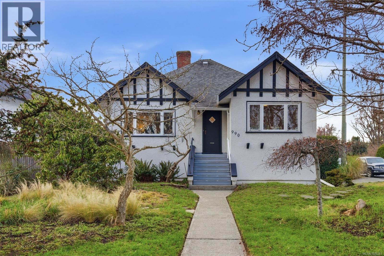 990 Hampshire Rd, Oak Bay, British Columbia